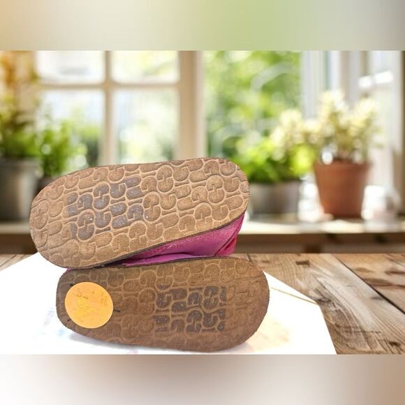 UGG Infant Baby Toddler Winter Boo Crib Shearling Boots Size 6/7 L 18-24 Months - Picture 10 of 14